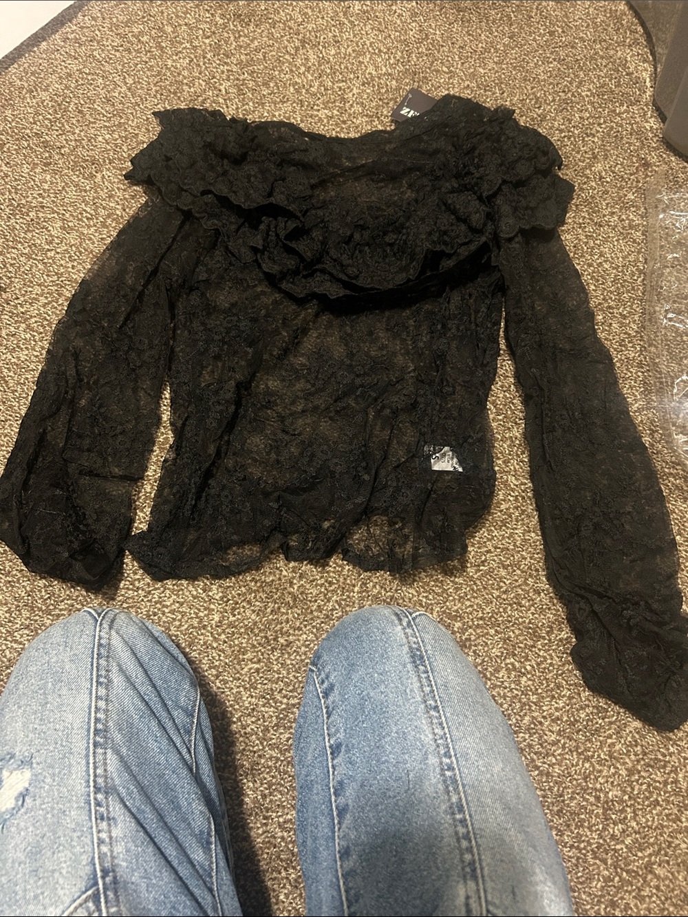 Black Lace Off-Shoulder Long-Sleeve Women's Top
